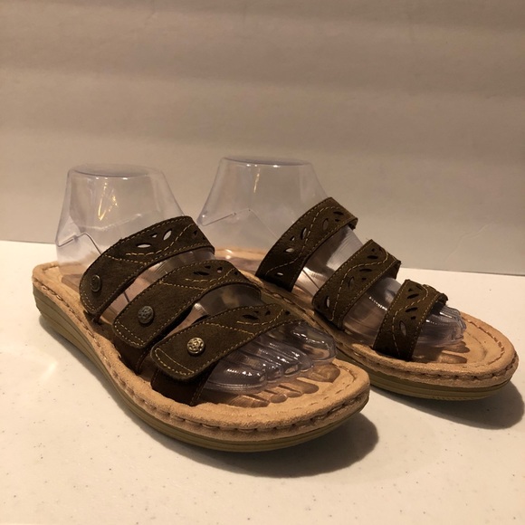 earth shoes slides